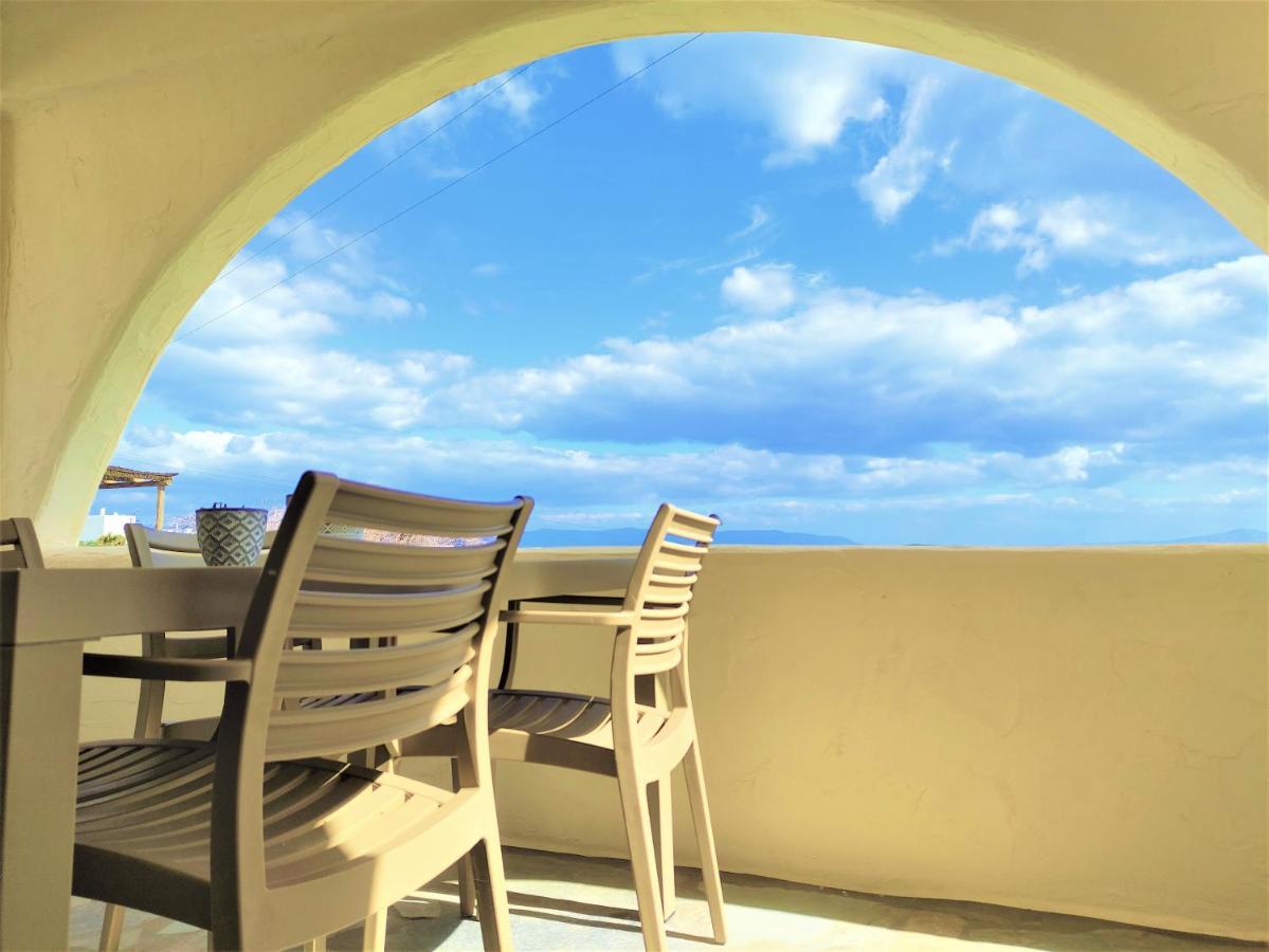 Mosaic Apartment *